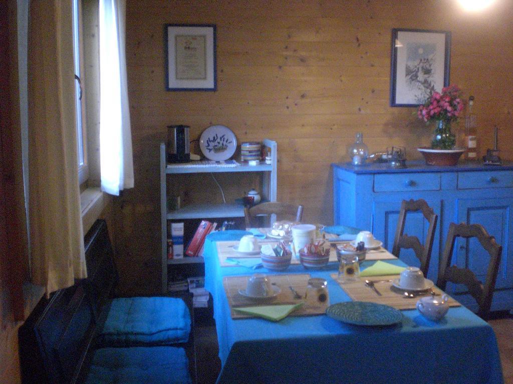 Pera Rionda Bed & Breakfast Caprie Exterior photo